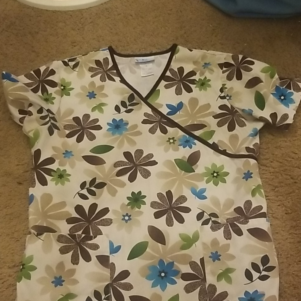 Scrub floral top